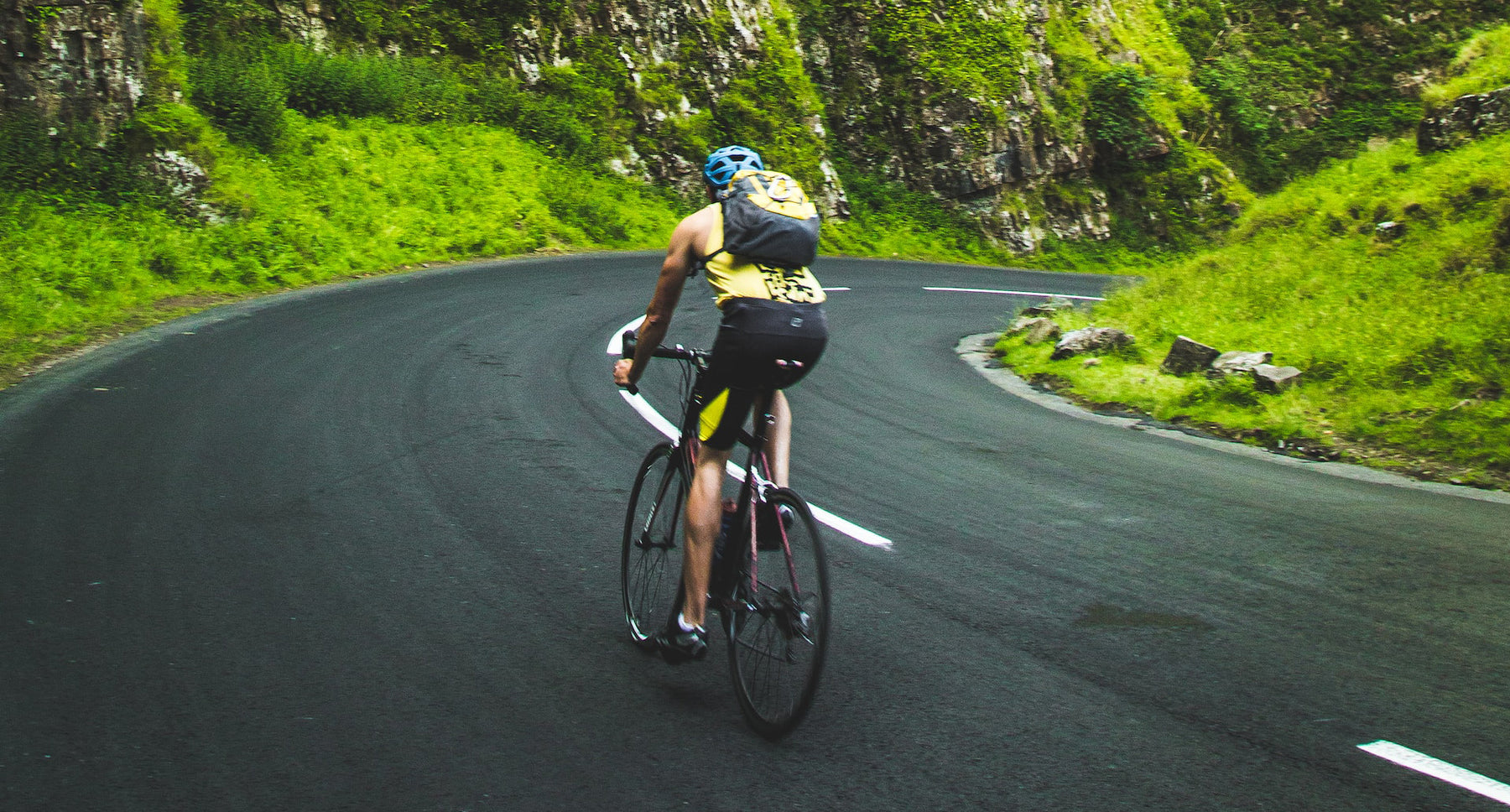 Revolutionize Your Summer Fitness Routine With Advanced GPS Tracking for Cycling Enthusiasts